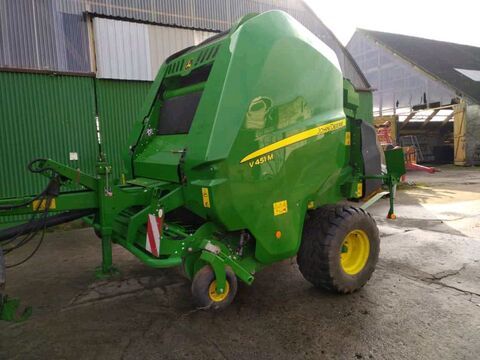 John Deere V451M