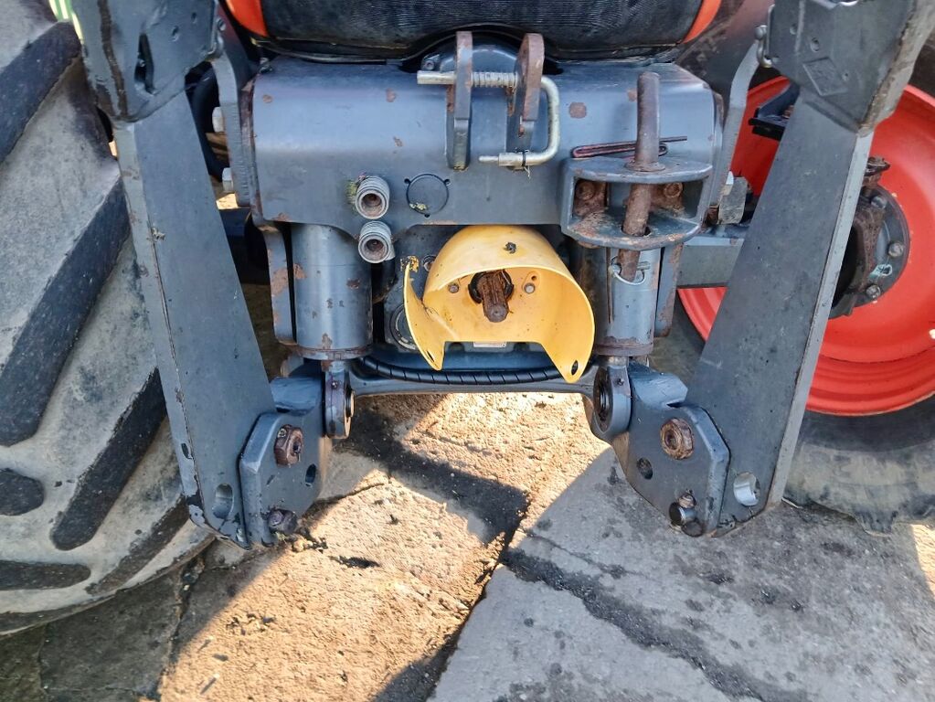 Kubota M6121 # Frontzapfwelle 2