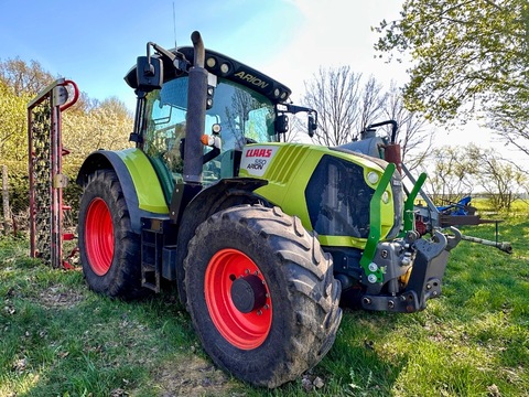 CLAAS Arion 550 CMATIC