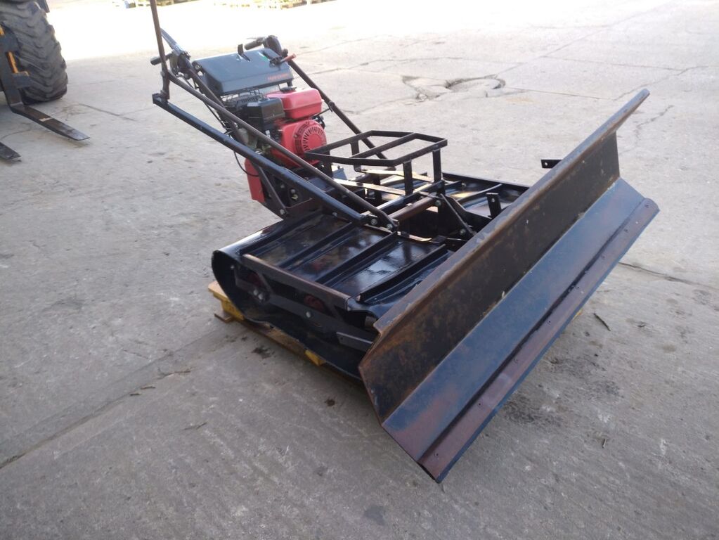 Jensen Graindozer  2