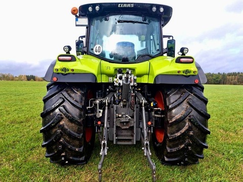 CLAAS Arion 660 