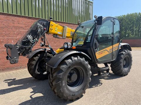 New Holland TH 7.42 PLUS