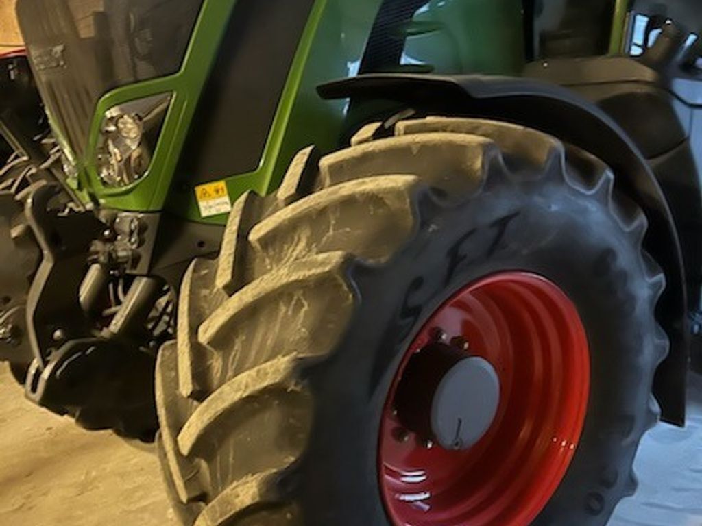 Fendt 828 Vario 2