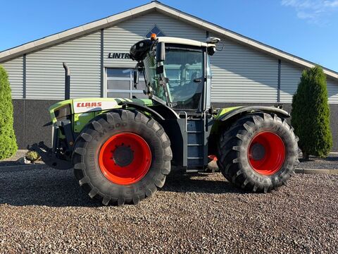 Claas XERION 3800 Med frontlift