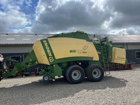 Krone Big Pack 4X4 High Speed boogie montering med sty