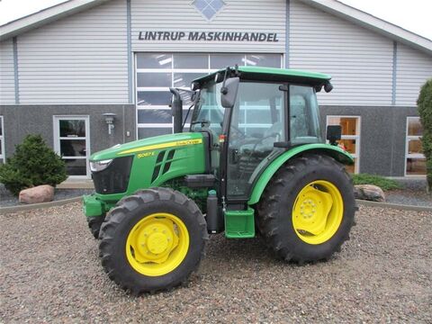 John Deere 5067E  