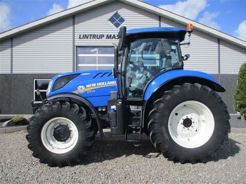 <strong>New Holland T7.175 A</strong><br />