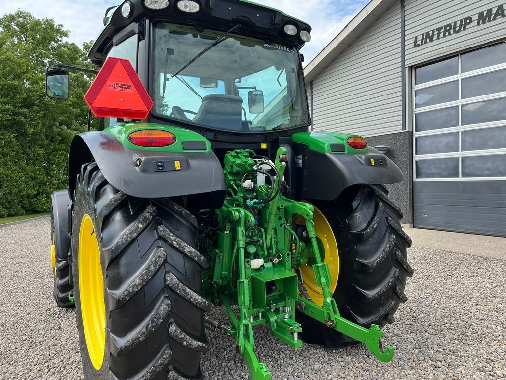 John Deere 6135R 3