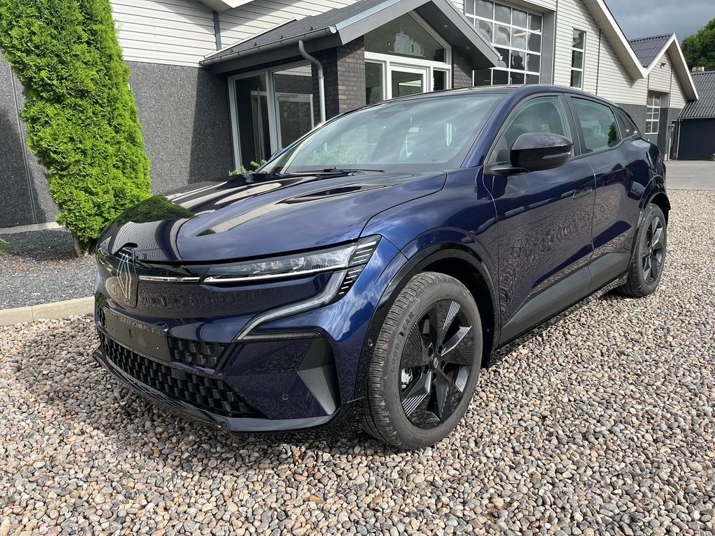 Renault Megane E-Tech 40 Equilibre 3