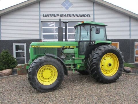 John Deere 4755 En rigtig kraftkarl med den store 7,6L moto