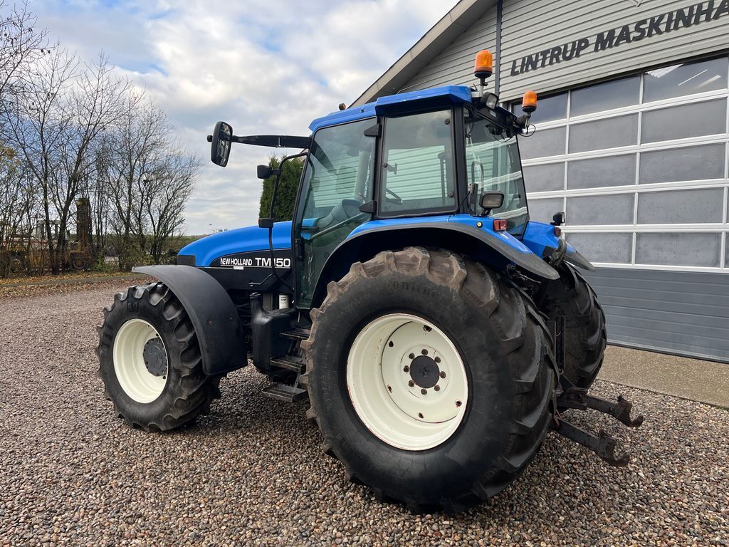 New Holland TM150 3