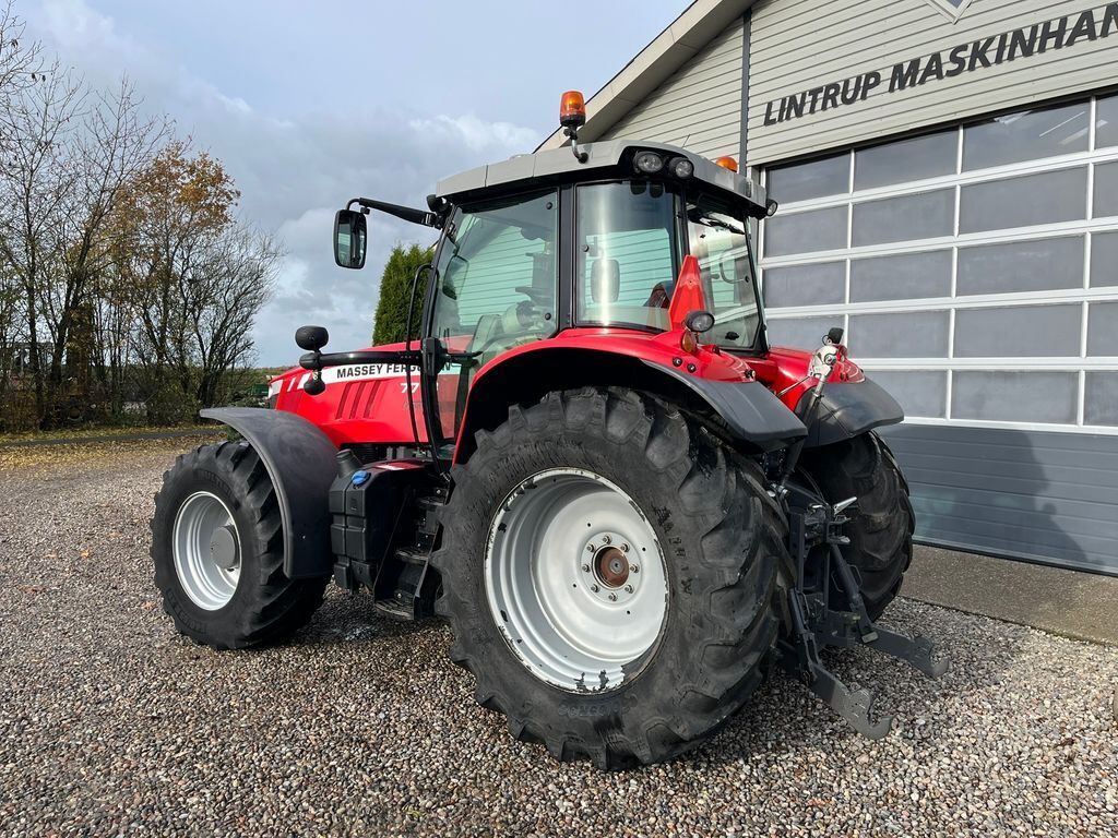 Massey Ferguson 7718 Dyna VT 3