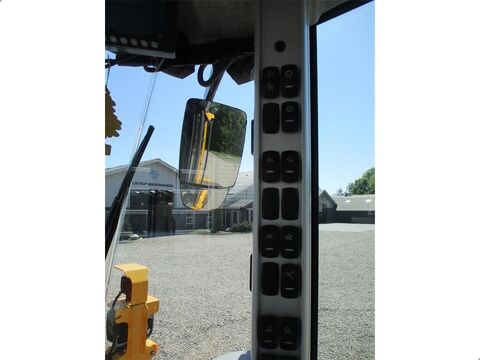 8401-5e6933af1caf41a386a8162751a07694-5203312