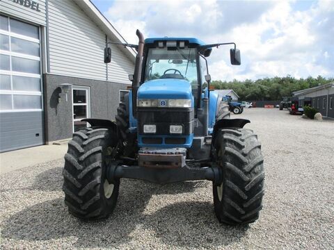 New Holland 8670