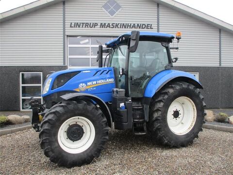 New Holland T7.175 AutoCommand med Frontlift & F