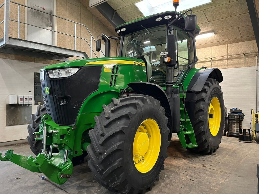John Deere 7280R 1