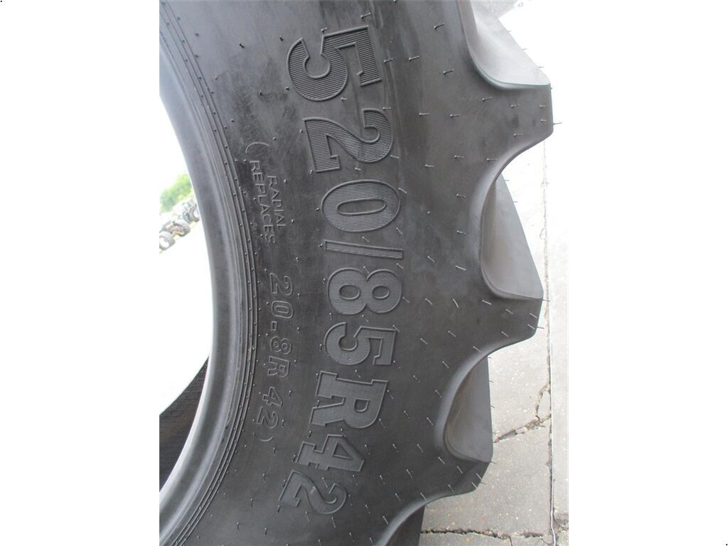 Speedways  (20.8R42)  2