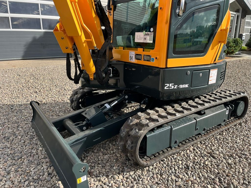 R25Z-9AK Robex med Tilt-Mann tilt skifte samt En 3