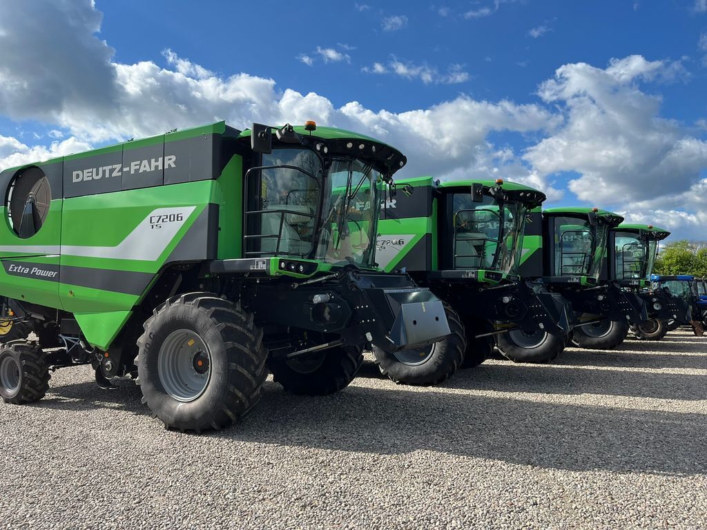 C7206 With 24feed - 7.2m header. 2