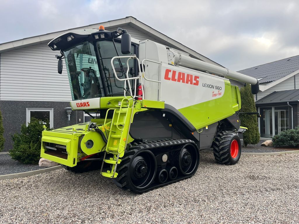 LEXION 560 Med ny bælter og 4wd 2