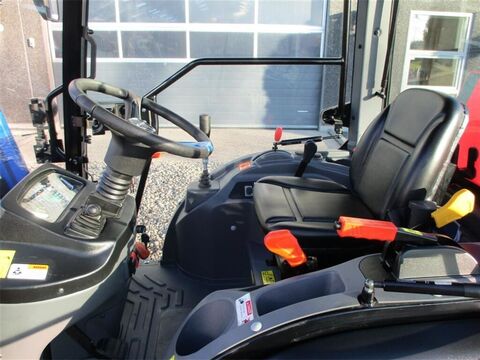 Solis H26 HST Med kabine, Turf hjul og frontlæsser