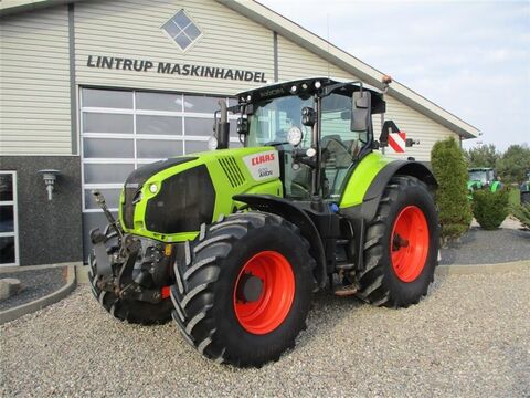 Claas AXION 870 CMATIC med frontlift og front PTO, GPS