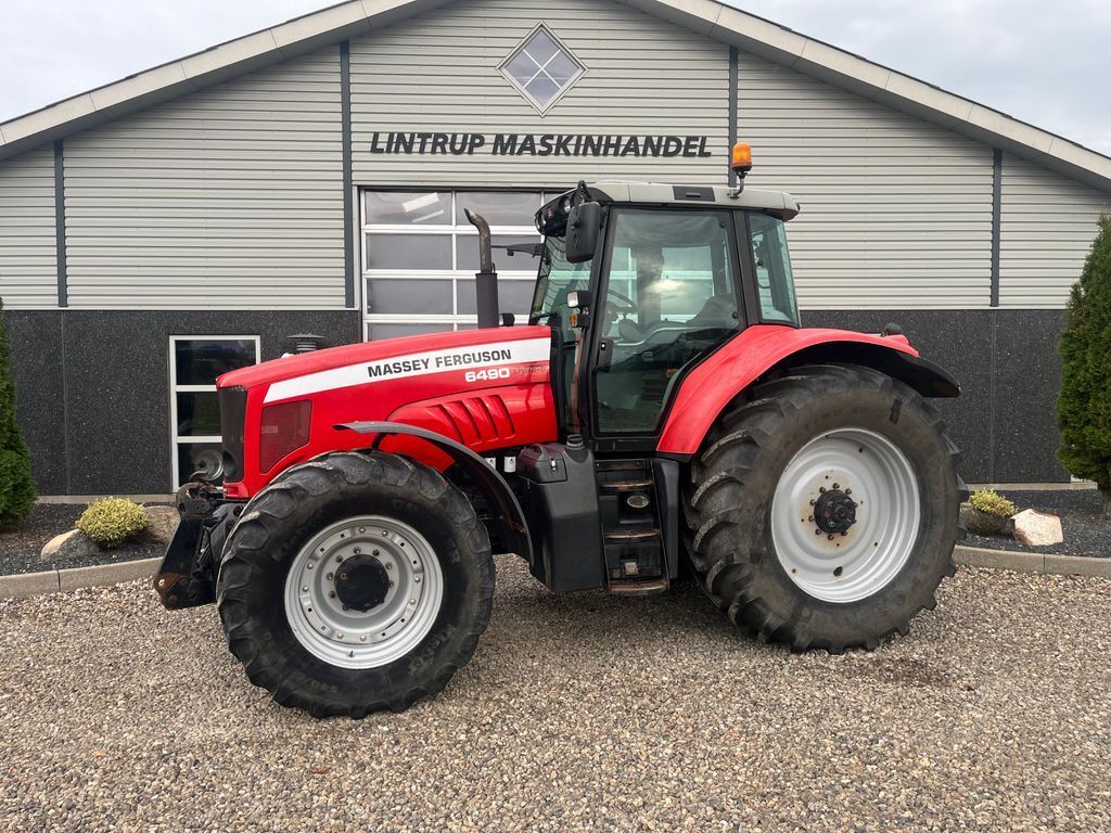 Massey Ferguson 6490 Dyna 6 med frontlift 1