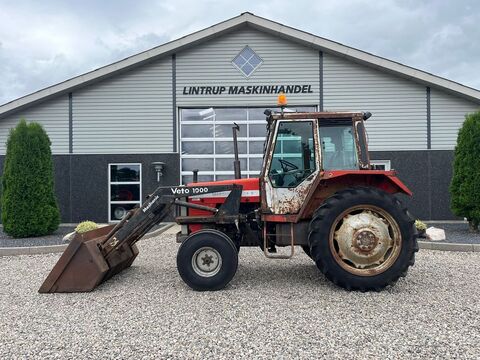 Massey Ferguson 690 
