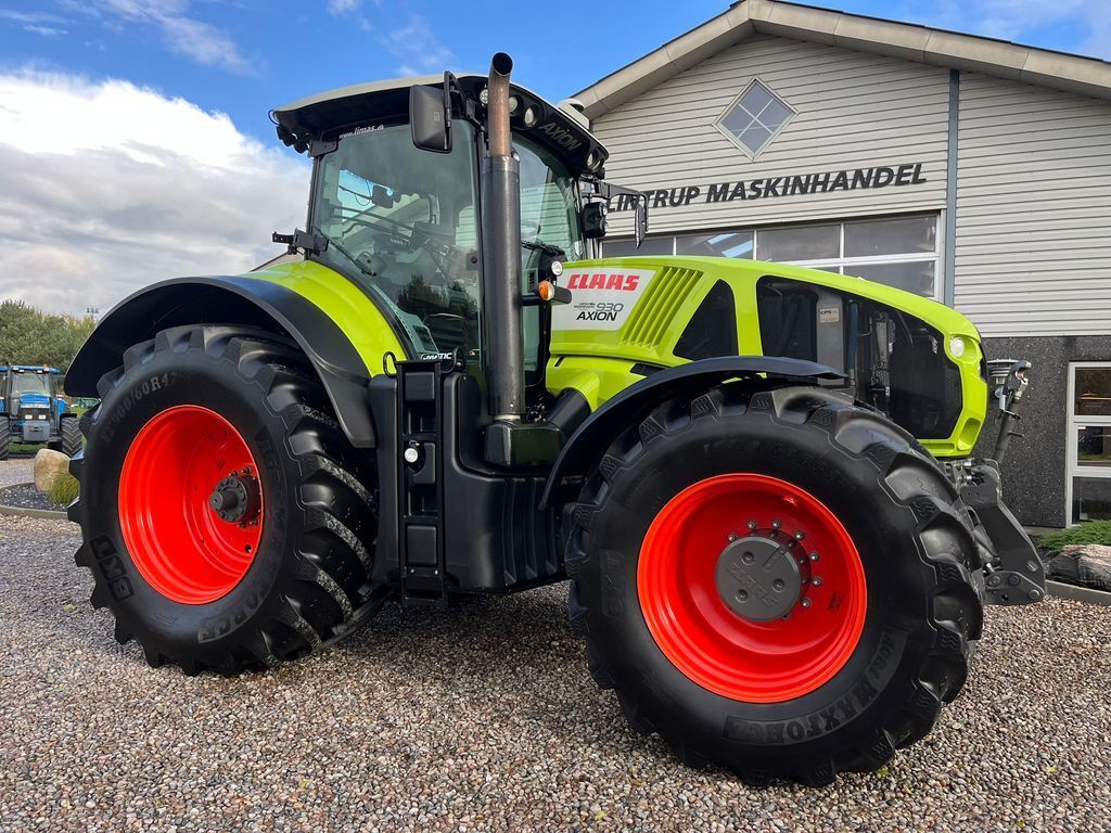 Claas Axion 930 CMatic Med næsten nye dæk, frontlift o 3