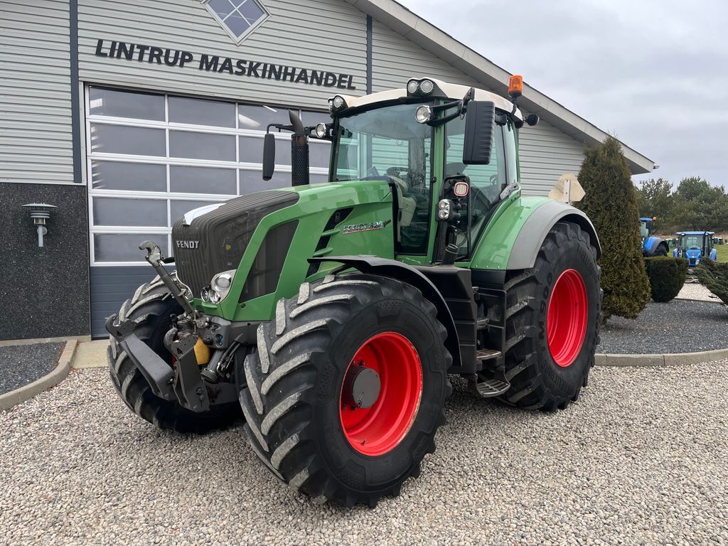 Fendt 826 Vario 2