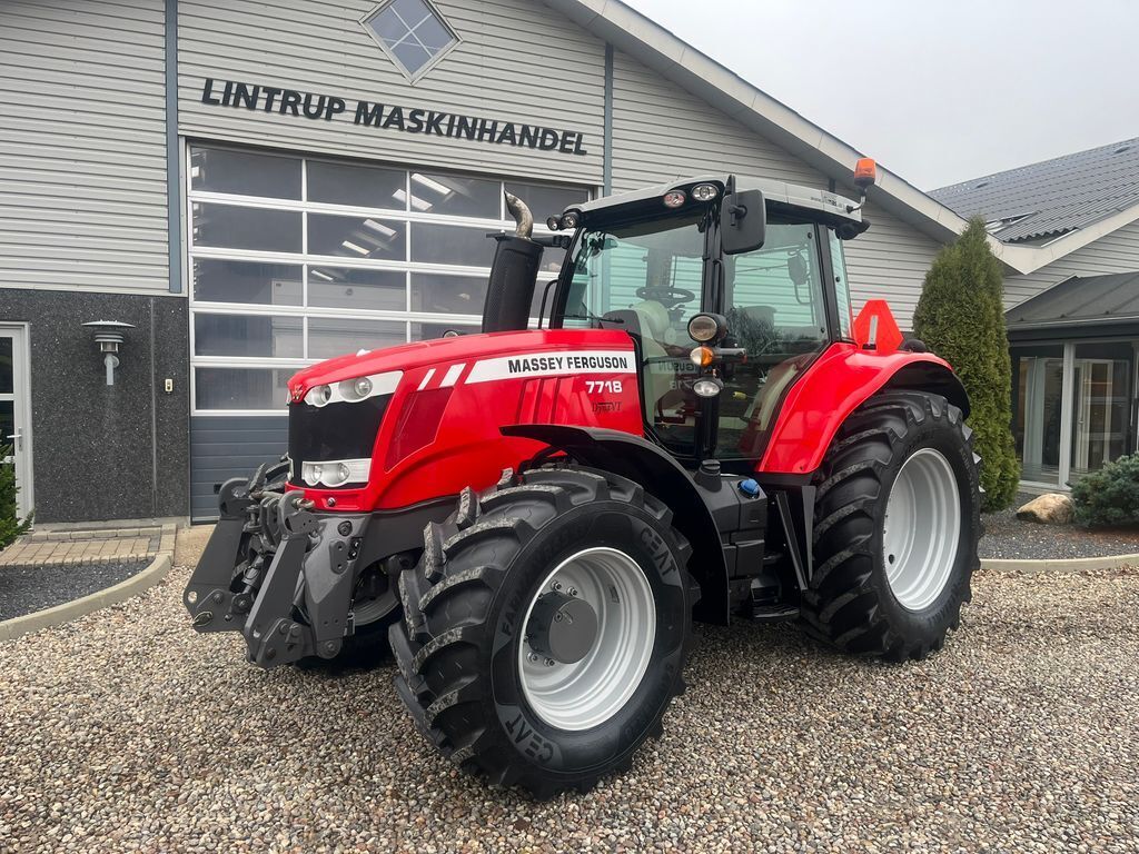 Massey Ferguson 7718 Dyna VT 2
