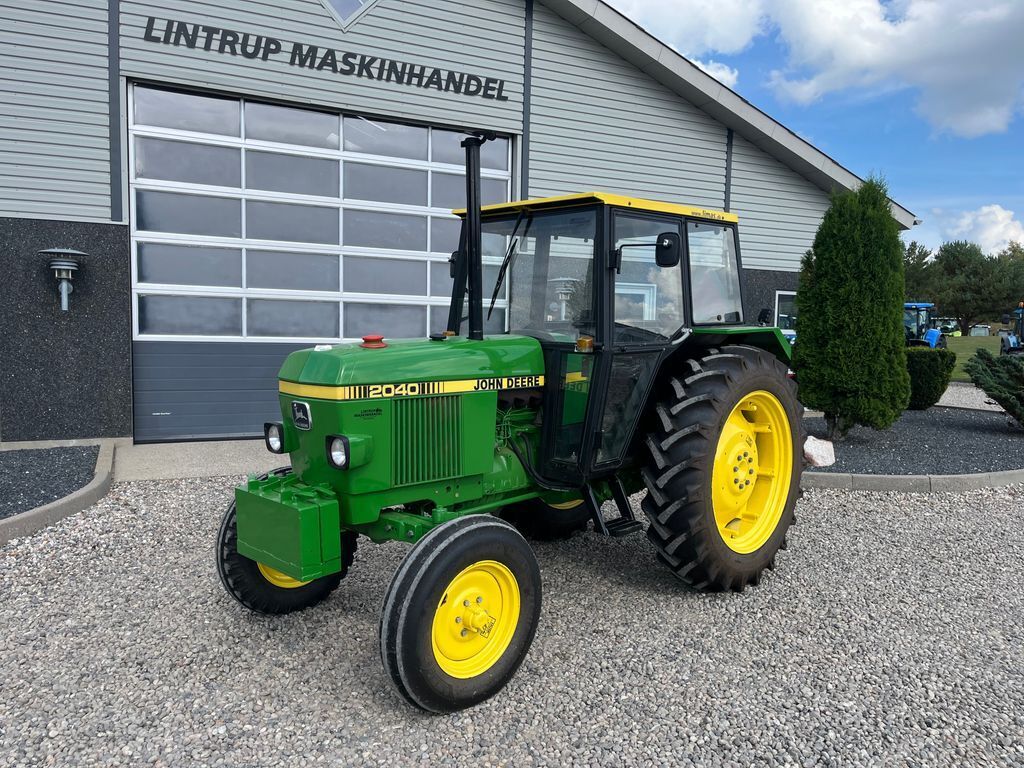 John Deere 2040 Med nye dæk hele vejen rundt 2