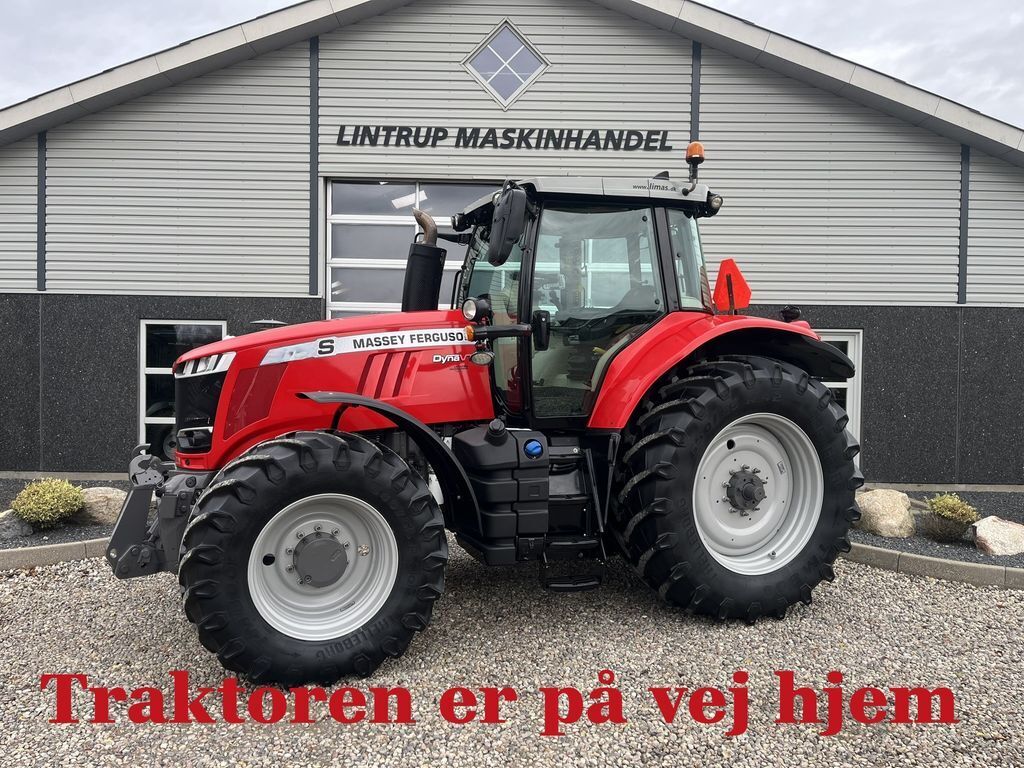 Massey Ferguson 8740S DYNA VT EXCLUSIVE DK 1