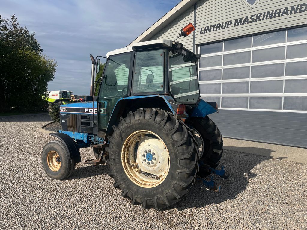 New Holland 5640 SL Dualpower 3