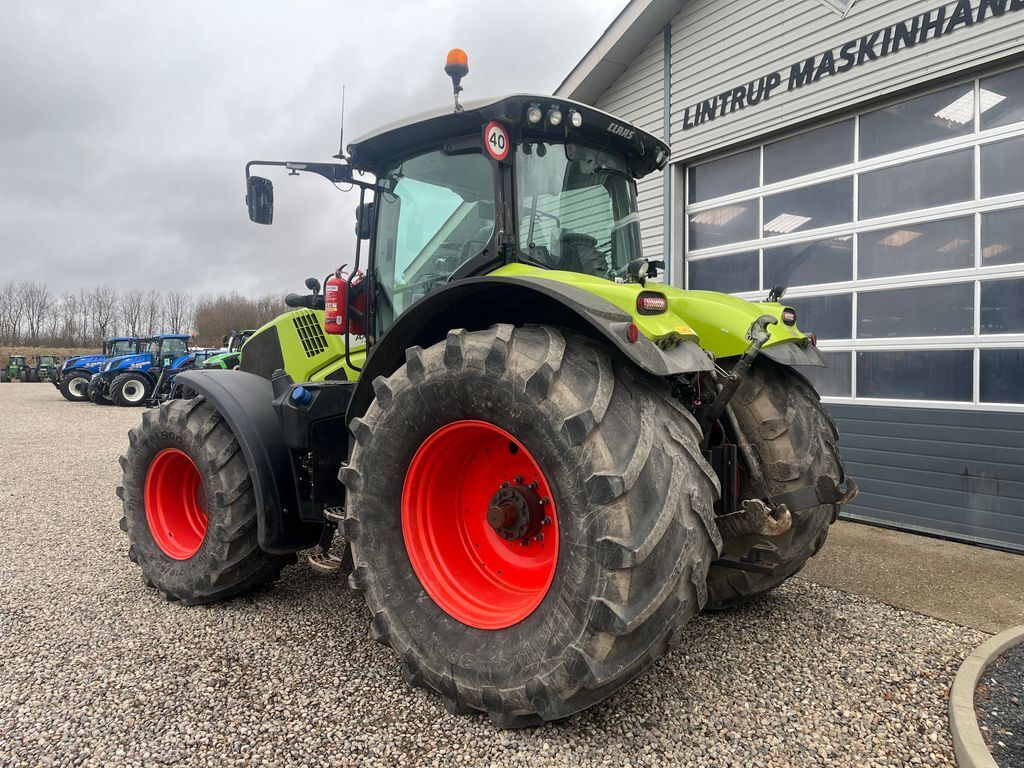 Claas AXION 850 CMatic med frontlift 3