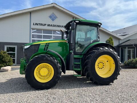 John Deere 7230R