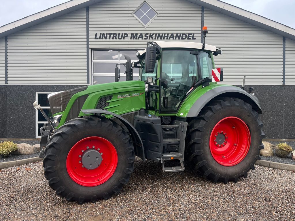 Fendt 933 Vario Profi Plus S4 1