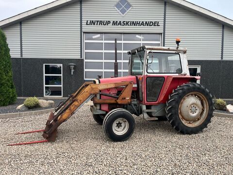 Massey Ferguson 575