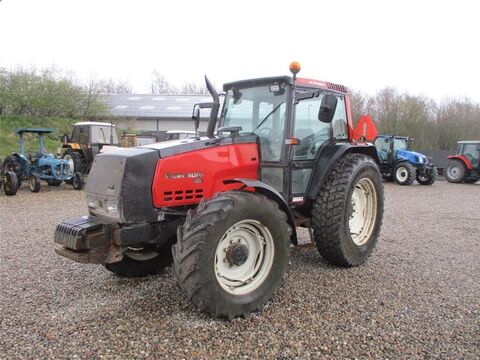 Valtra 8050 with defect clutch/gear, can not dri