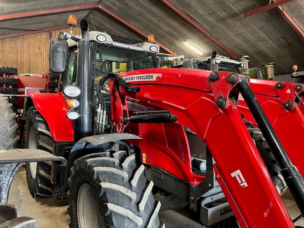 Massey Ferguson 6715 S 3