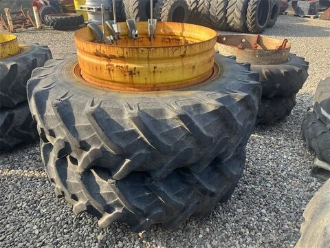 Pirelli 16.9-38 Gul med ring og 4 MD+ låse
