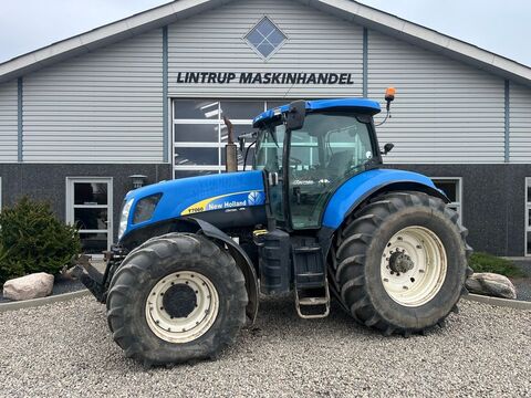 New Holland T7060