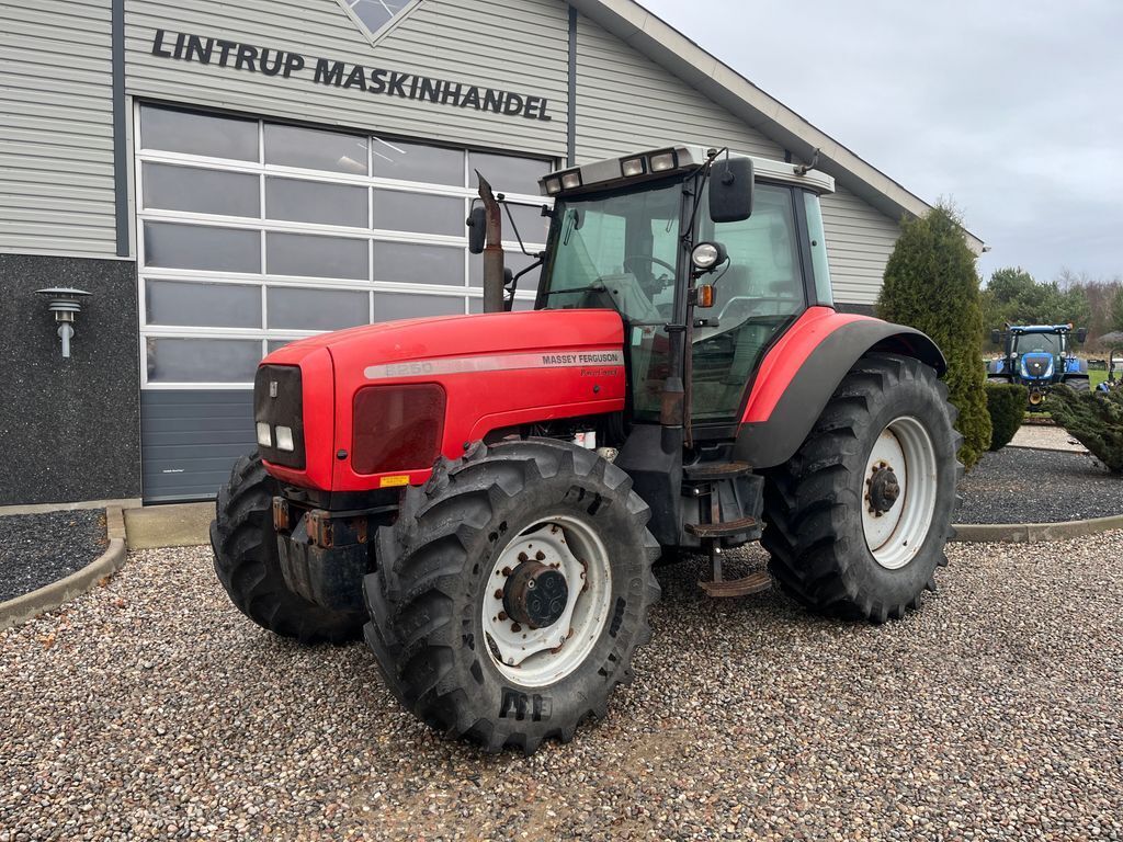 Massey Ferguson 8250 Powercontrol 2