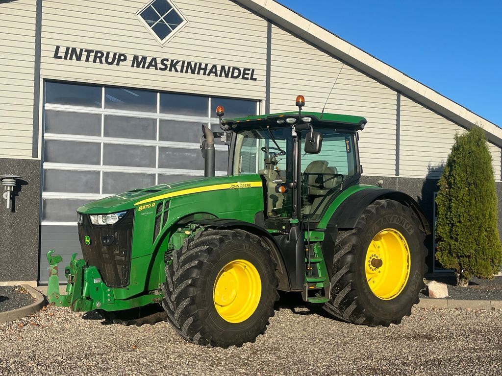 John Deere 8370R 2