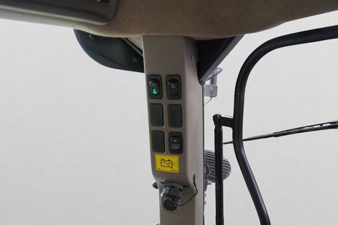 8405-40a3ffba855001f1aa80b0816aebb028-5444895