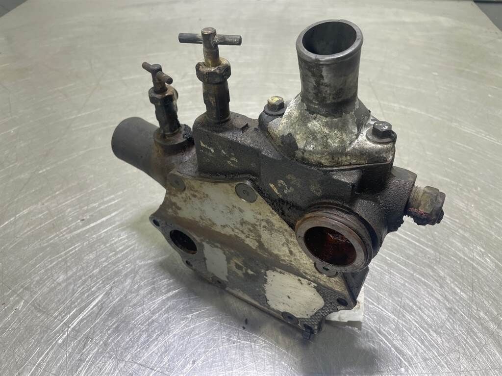 AS900-Cummins B 3.3 T-Coolant pump/Kühlmittelpum 3