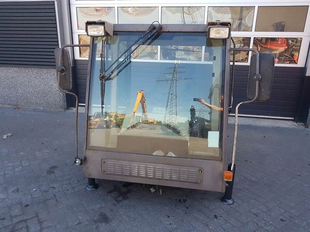 AZ150E-23108324- /Kabine/ e 1