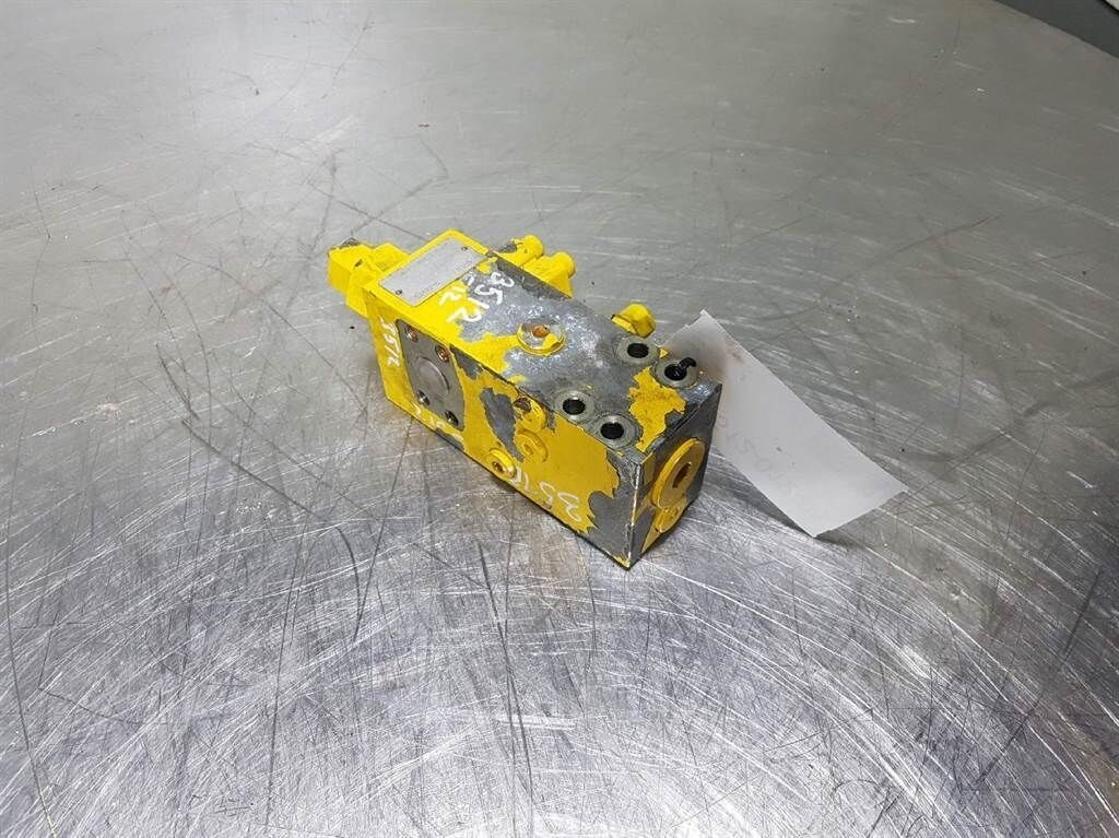 A900ZW-Oil Control 7017725-Counter balance valve 2