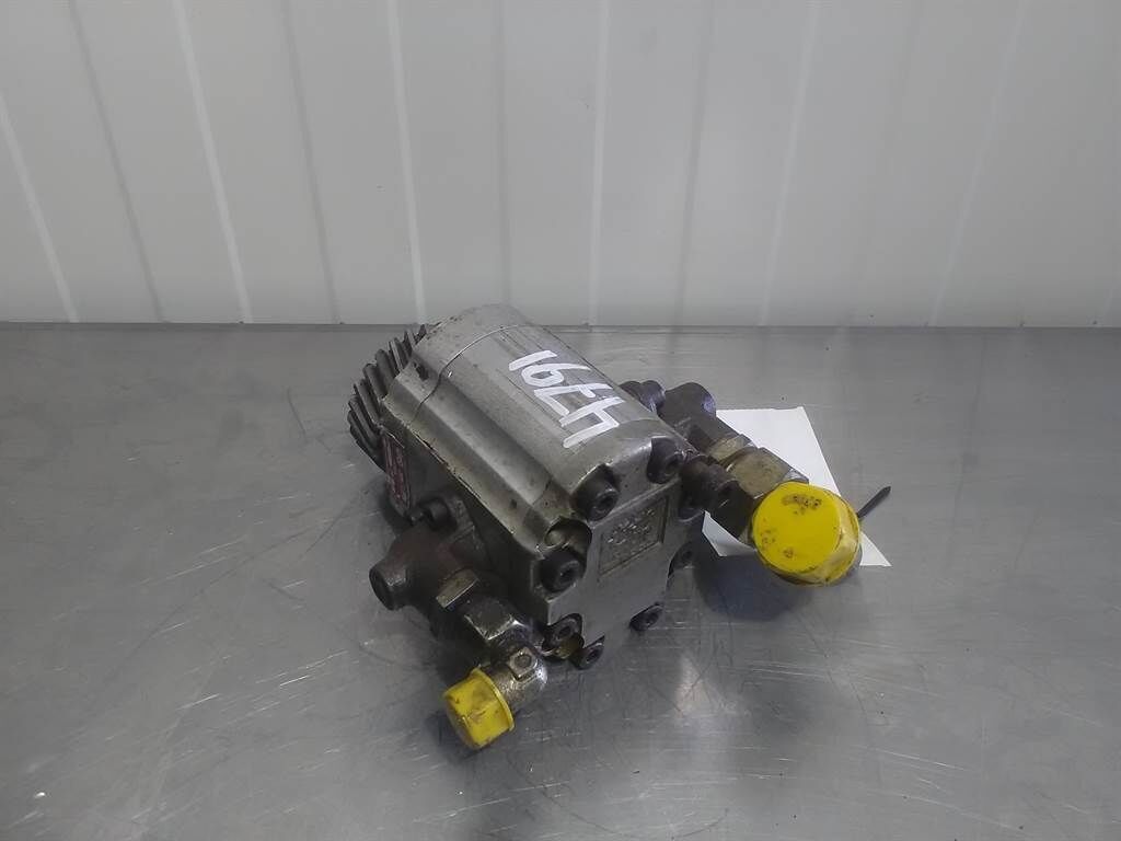 Iotti Strozzi 2ISP10/CR/S - Gearpump/Zahnradpump 2