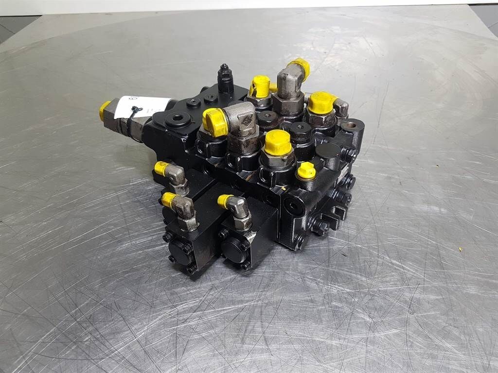 10001810942-Bucher Hydraulics 200033434010-Valve 2